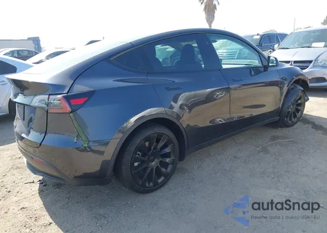 2025 Tesla Model Y Long Range Dual Motor All-Wheel Drive from USA, damaged, VIN 7SAYGDED9SF312634